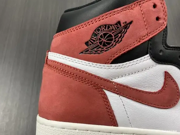 HYPE 555088-112 OG Jordan 1 Red' Air High Retro 'Track 0323